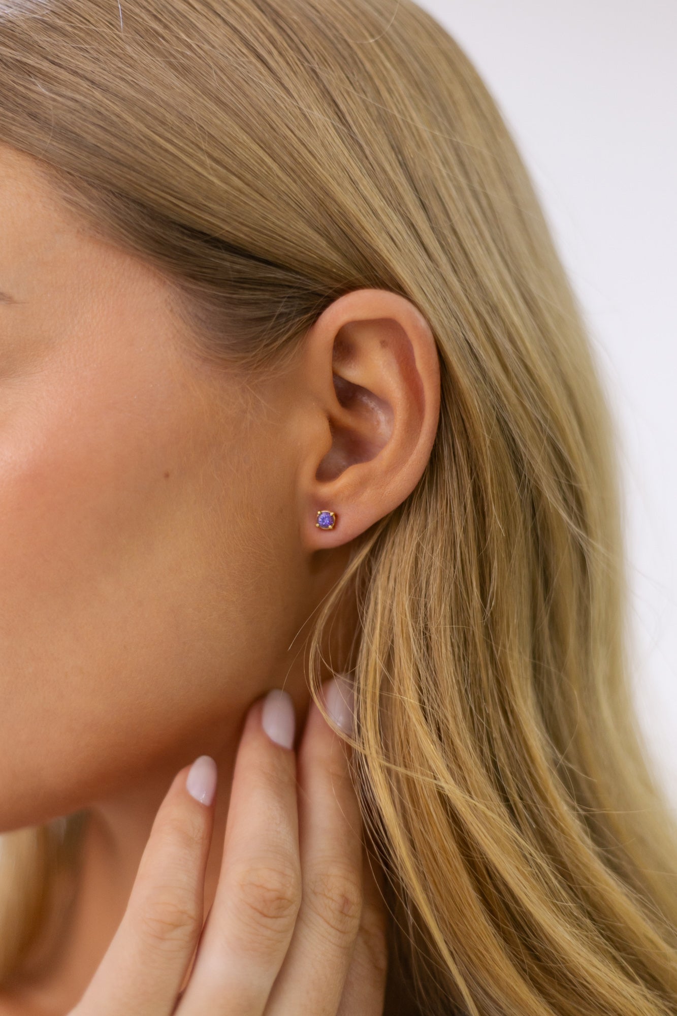 BRINCO SOLITÁRIO TANZANITA - OURO 18k