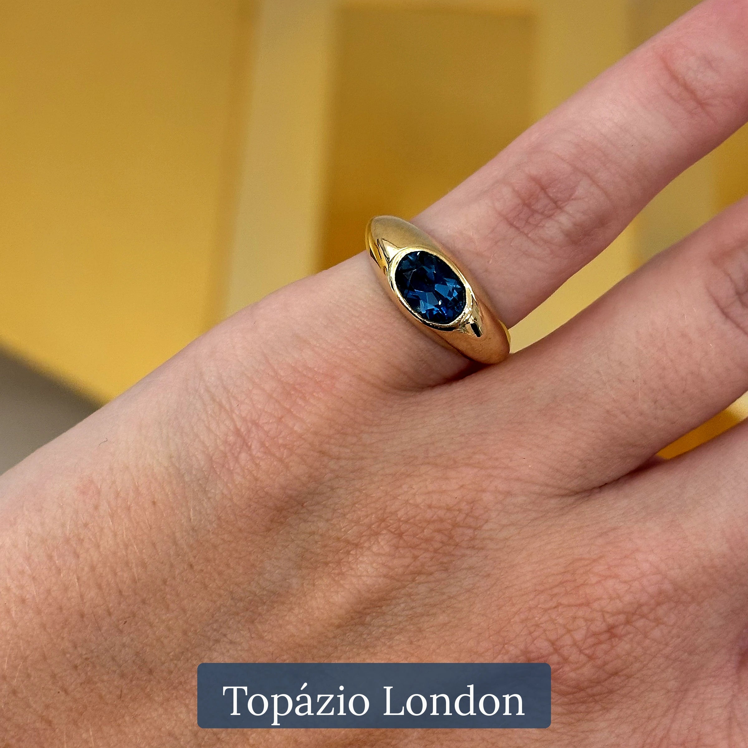 ANEL DE DEDINHO PEDRA OVAL - Ouro 18k Marine Joias
