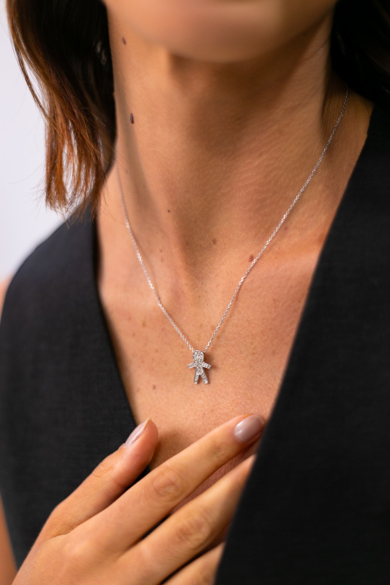 PINGENTE MENINO- OURO 18k E DIAMANTES