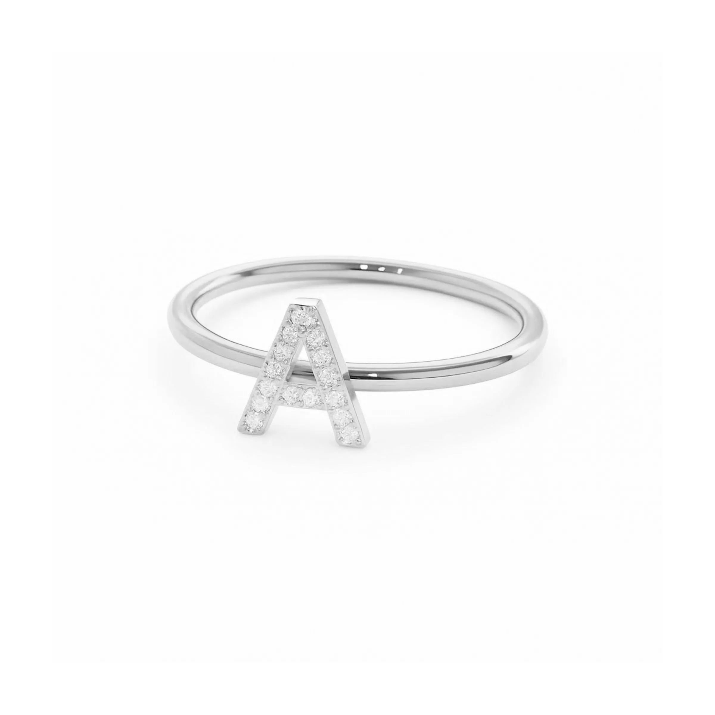 Anel Inicial Cravejada – Prata 925 e safiras