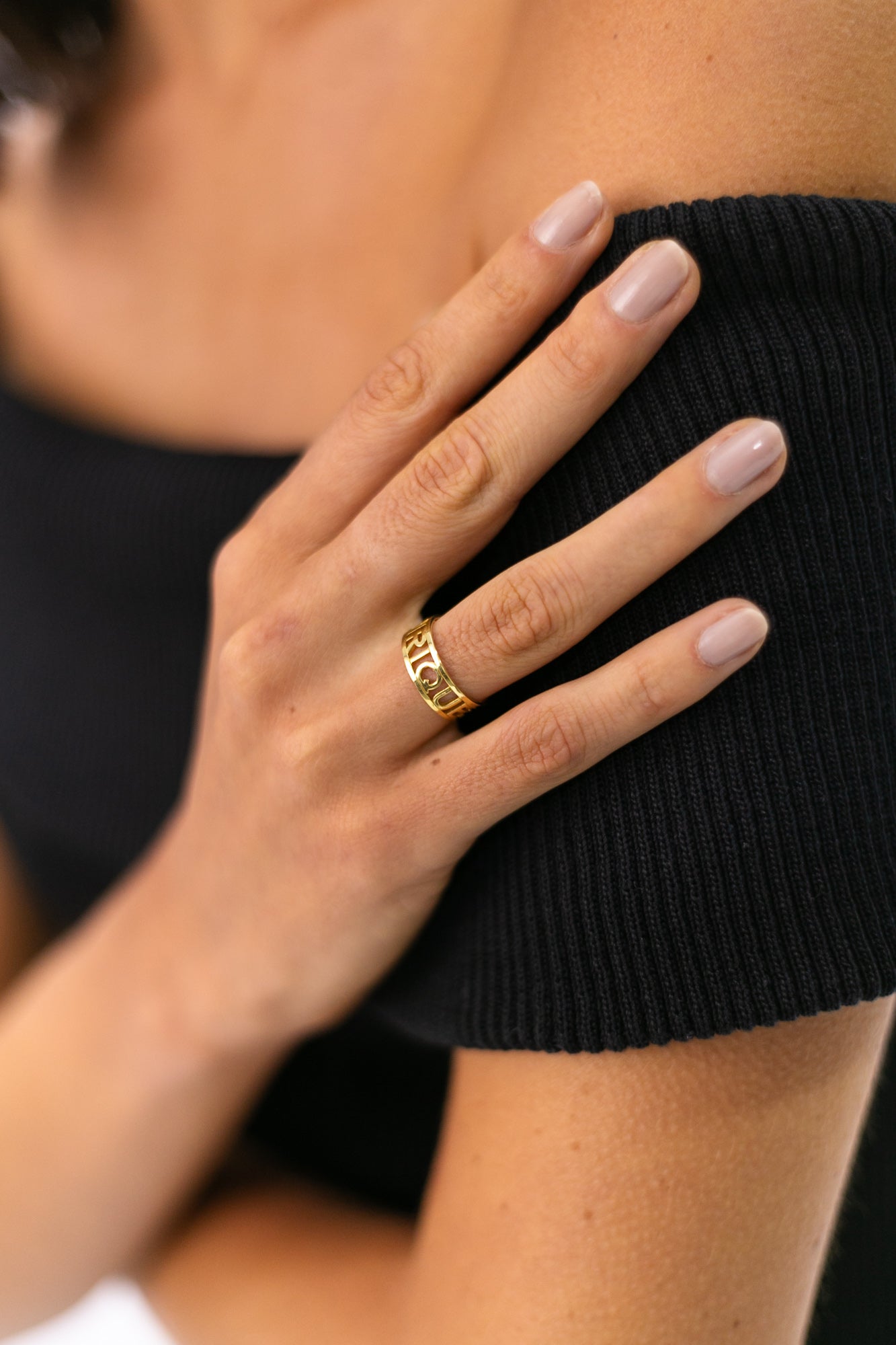 ANEL NAME – OURO 18K