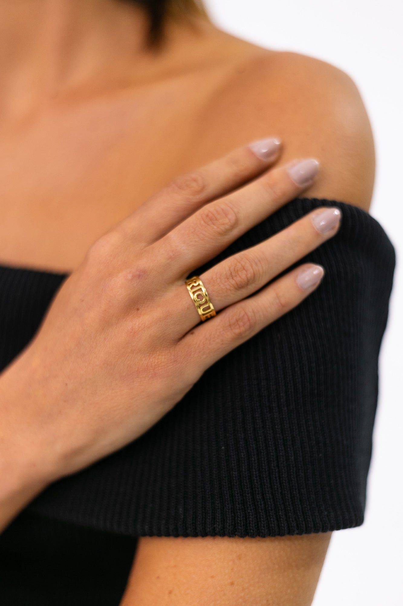ANEL NAME – OURO 18K