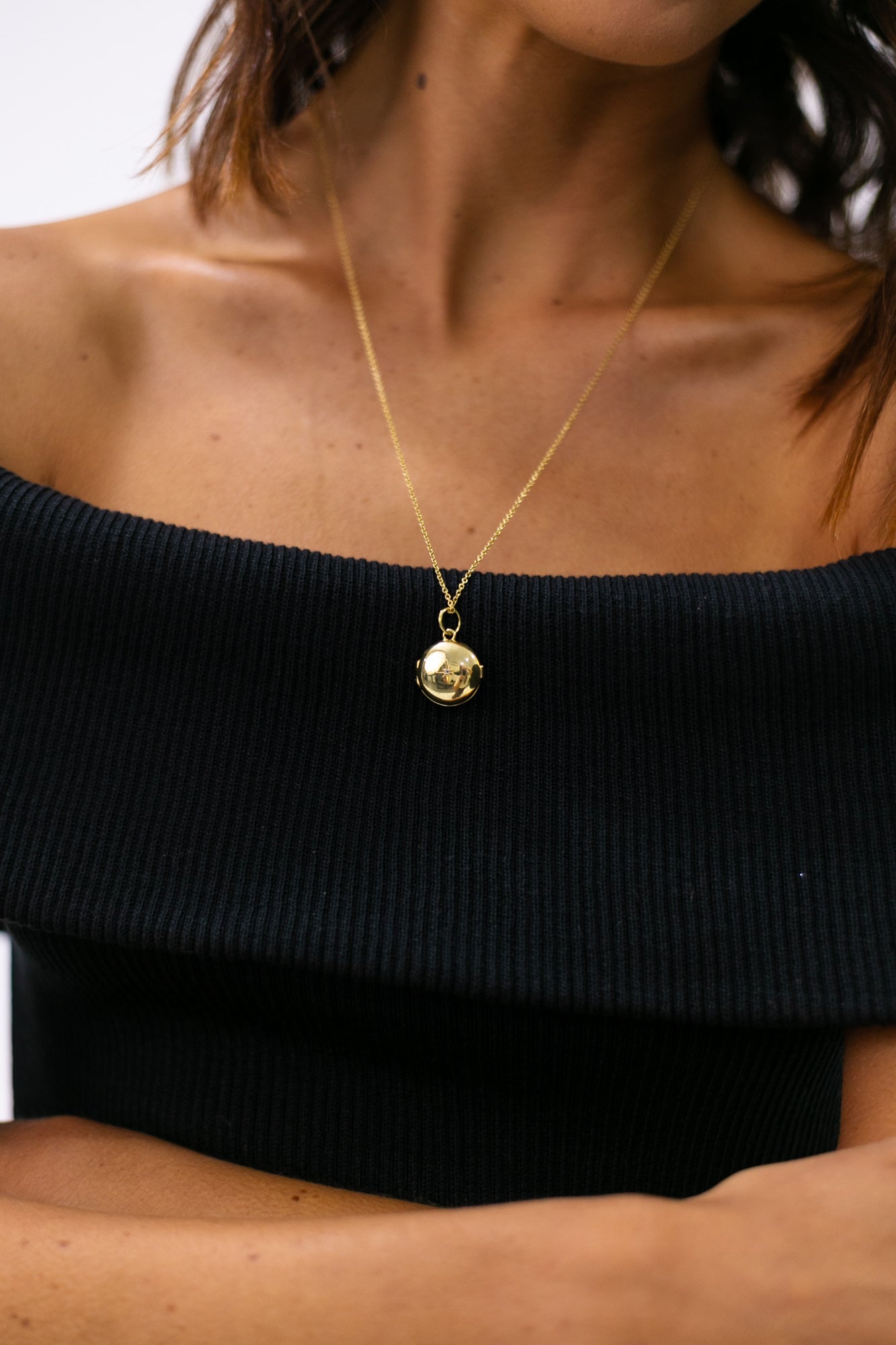 PINGENTE RELICARIO REDONDO M - PRATA COM BANHO DE OURO Marine Joias