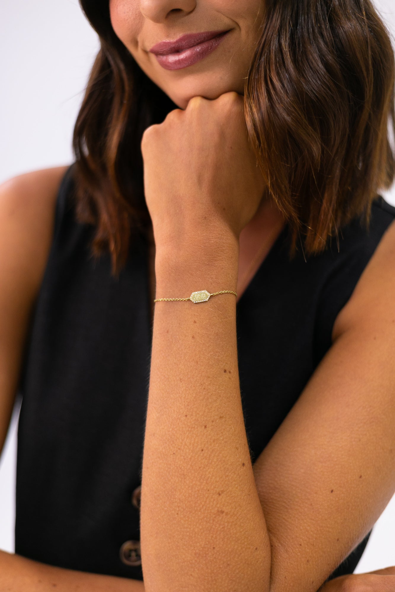 PULSEIRA TAG – PRATA E SAFIRAS