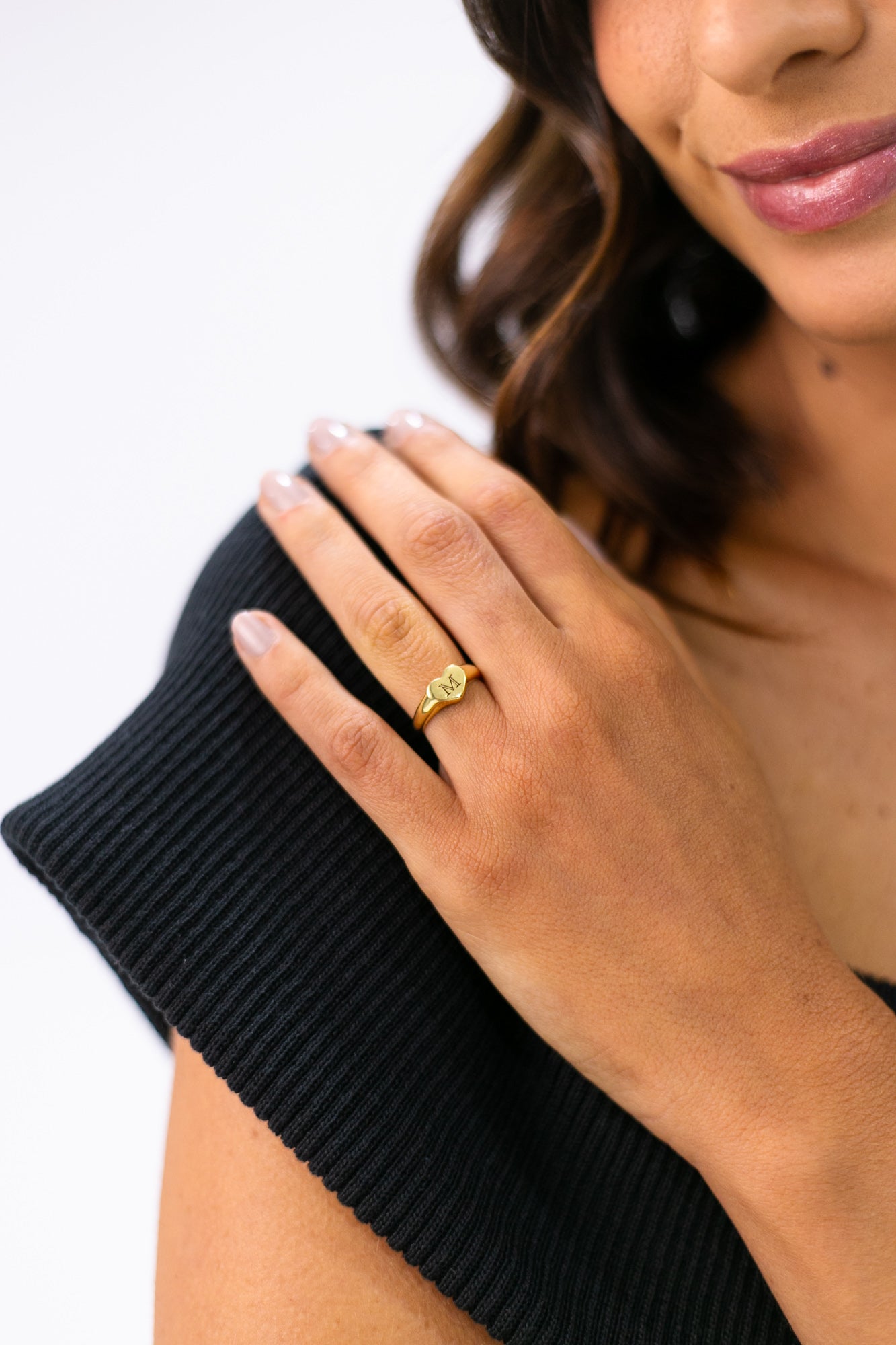 ANEL DEDINHO CORAÇÃO – OURO 18K