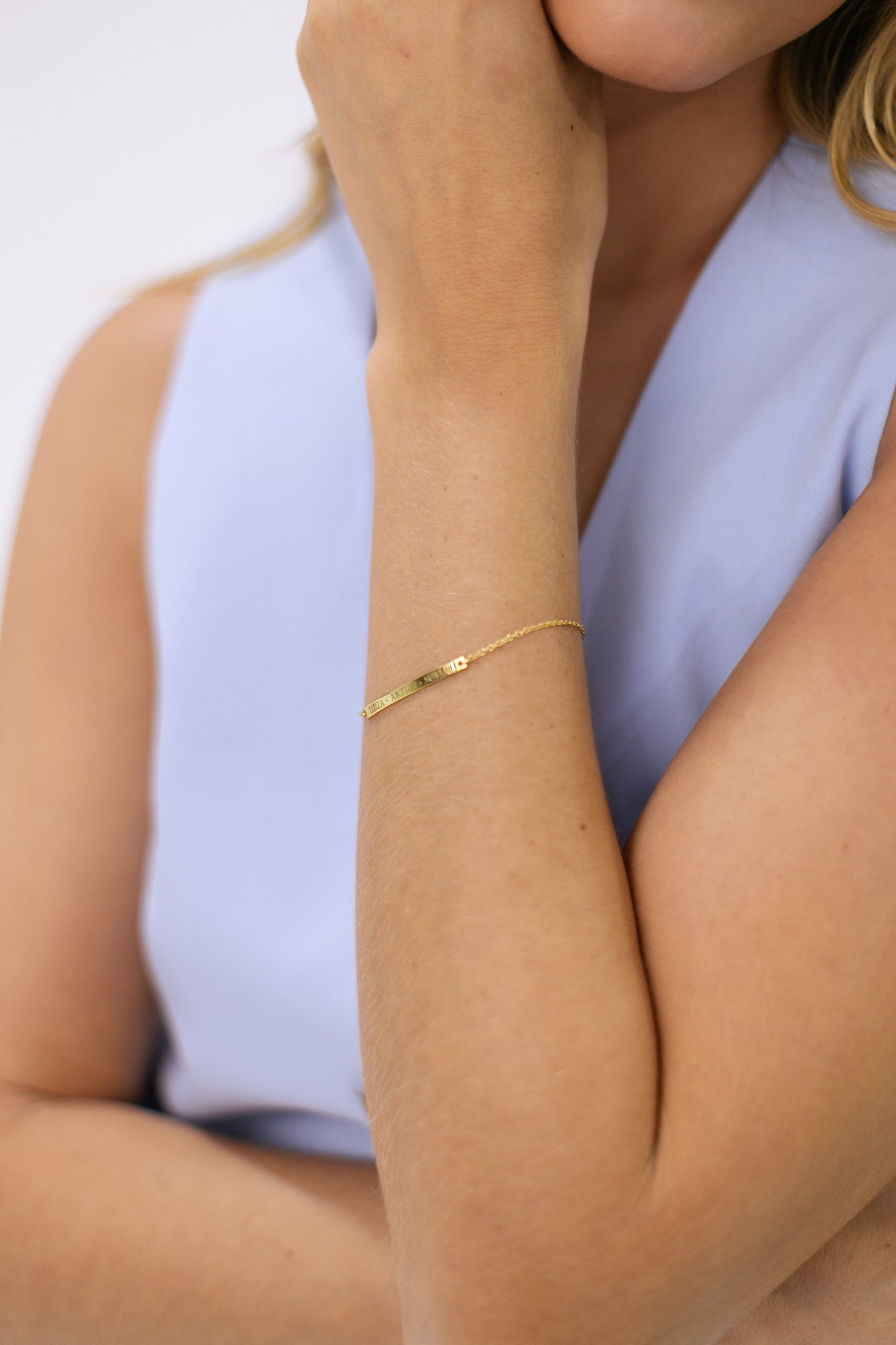 PULSEIRA PLAQUINHA- OURO 18K