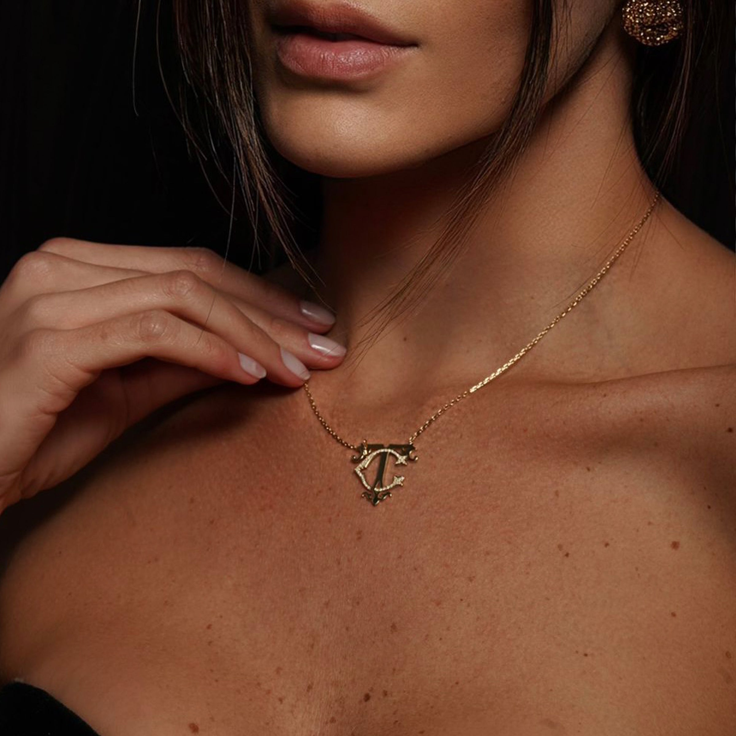 Colar Monograma P Prata e Diamantes Marine Joias