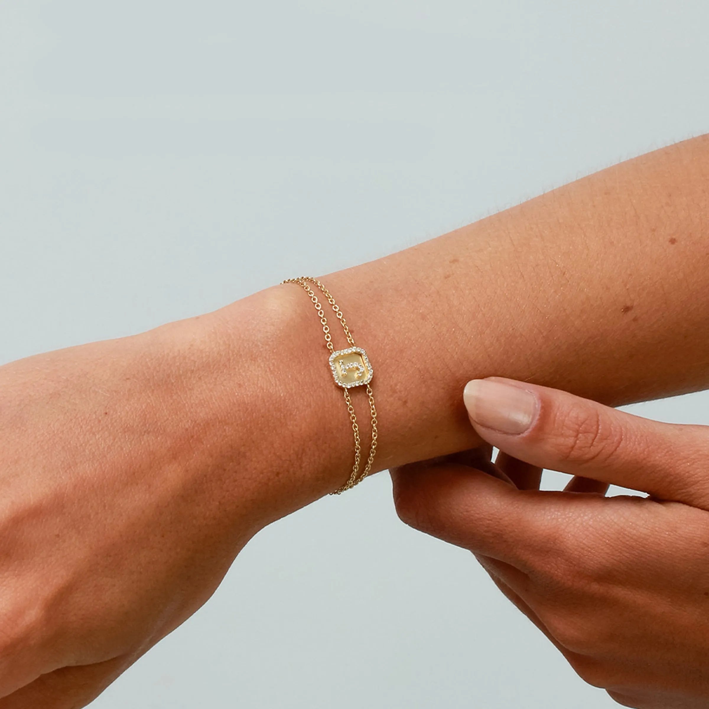 PULSEIRA FRAME - PRATA E SAFIRAS